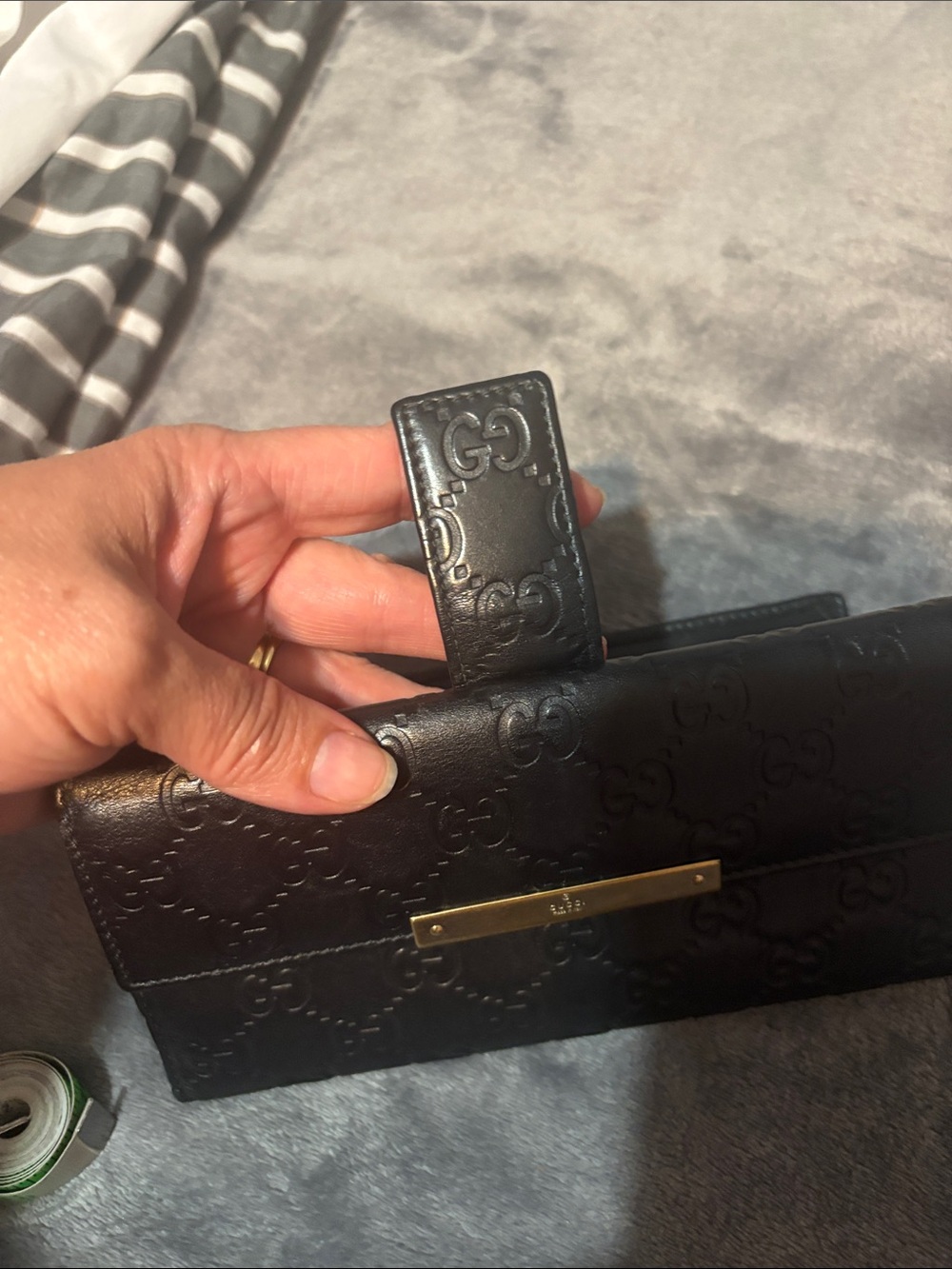 Gucci Black Embossed Leather Continental Wallet with Gold Plaque - Picture 11 of 17